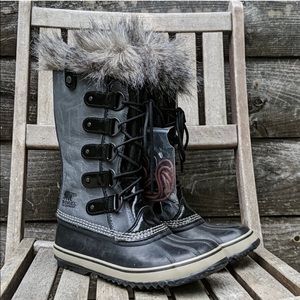 NWT Sorel Joan of Arctic Winter Boot Gray Black